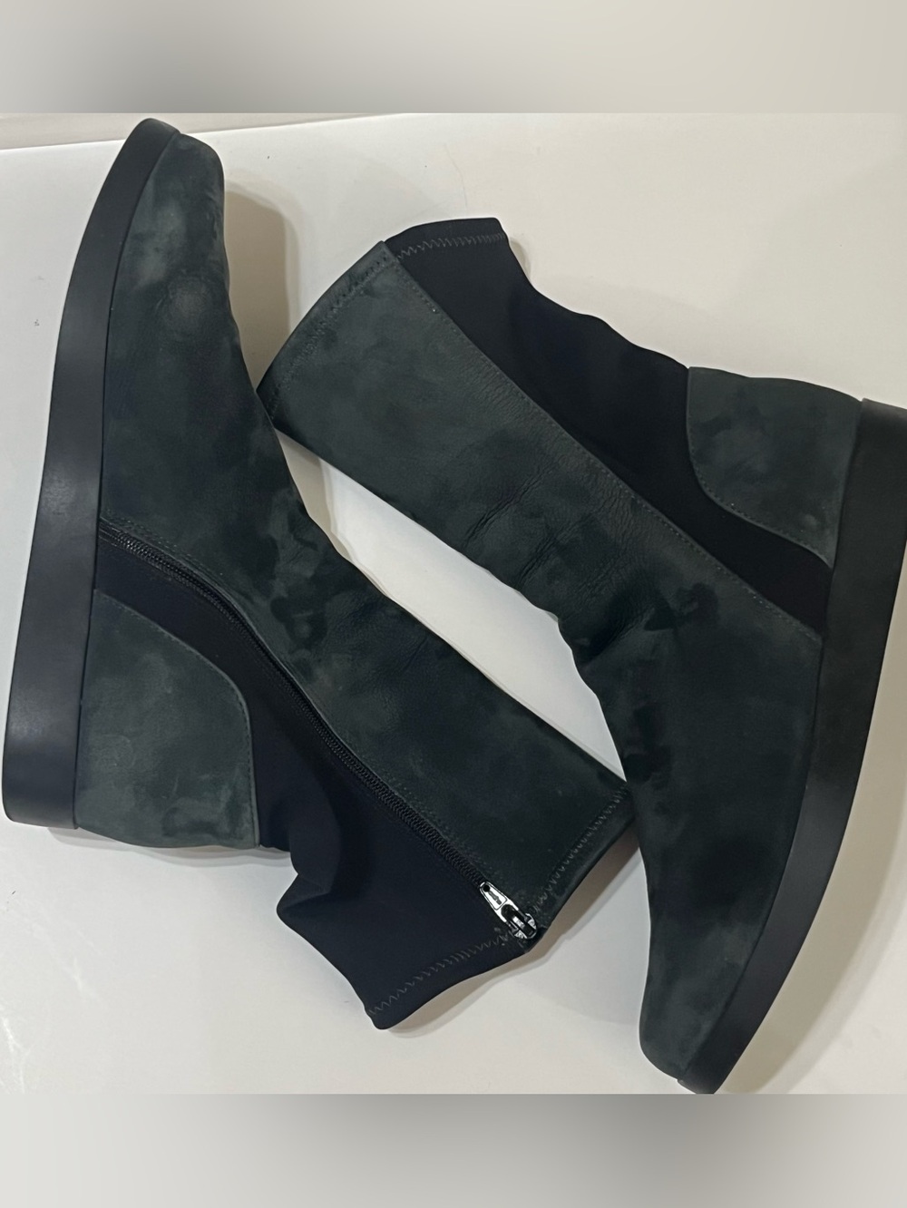 Arche Nubuck Stretch Pull-on Side Zip Dark Gray w/black Panels Ankle Boots Sz 5